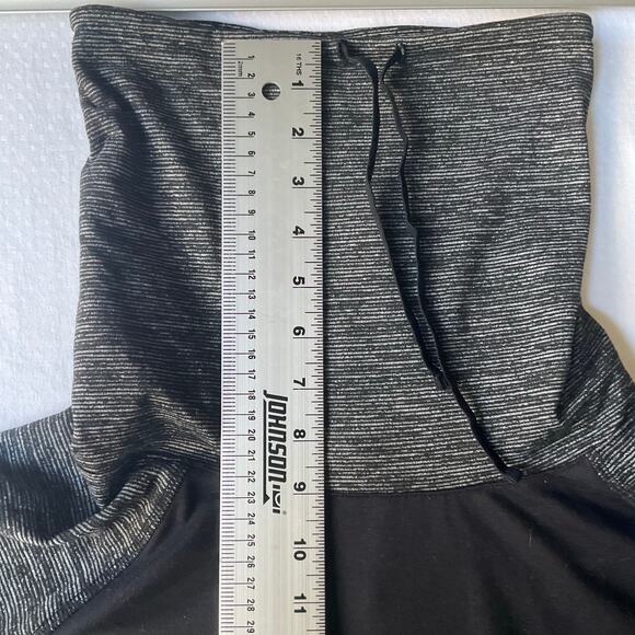 Old Navy Women Long Sleeve Turtleneck Sweatshirt size M,Gray & Black, Thumb Hole - Picture 6 of 8